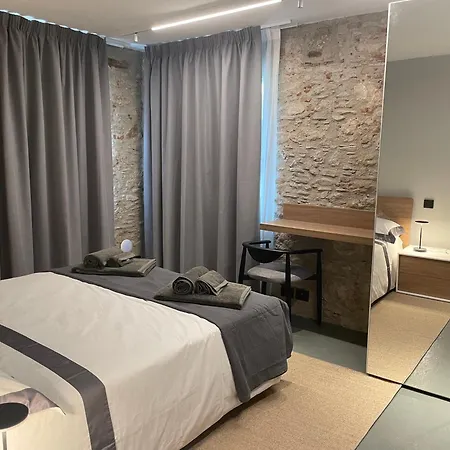 Voman Luxury * Pietrasanta