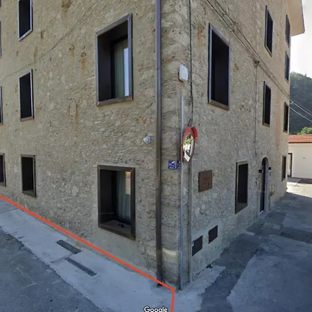 Voman Luxury * Pietrasanta